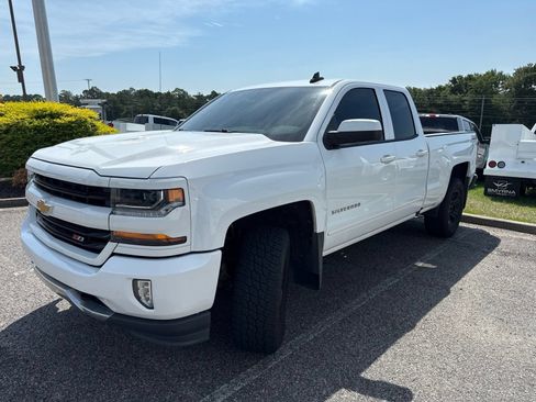 Used 2018 Chevrolet Silverado 1500 LT w/ All Star Edition AWD/4WD image 1