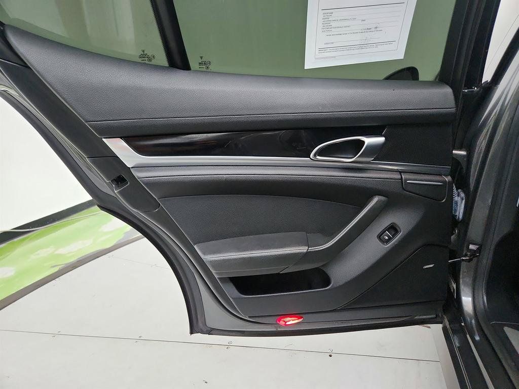 Used 2014 Porsche Panamera 4 AWD/4WD image 24