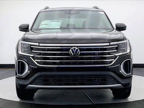 New 2026 Volkswagen Atlas SE image 3