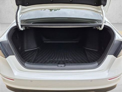 Used 2024 Honda Accord EX-L image 6