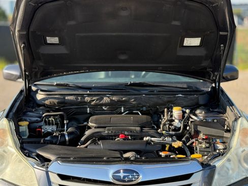 Used 2012 Subaru Outback 2.5i Limited AWD/4WD image 27