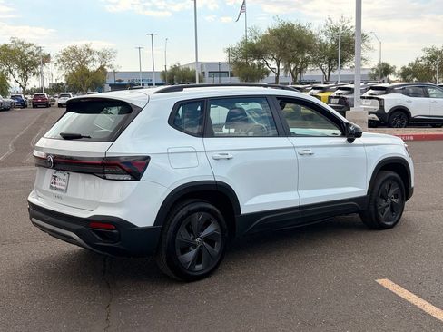 Used 2025 Volkswagen Taos S FWD image 6