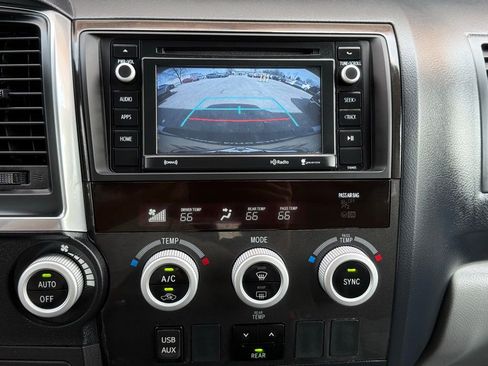 Used 2019 Toyota Sequoia SR5 AWD/4WD image 30