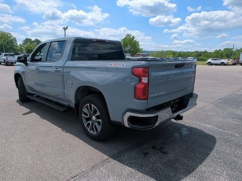 Used 2024 Chevrolet Silverado 1500 LT AWD/4WD image 16