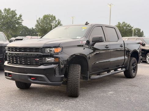 Used 2021 Chevrolet Silverado 1500 Custom Trail Boss w/ Midnight Edition AWD/4WD image 7
