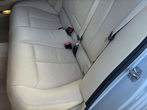 Used 2016 BMW 328i Sedan image 17