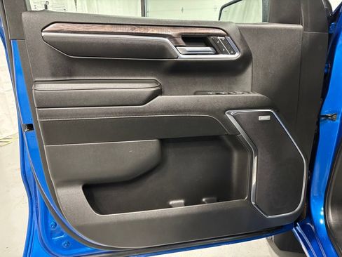 Used 2023 Chevrolet Silverado 1500 LTZ w/ LTZ Premium Package AWD/4WD image 8