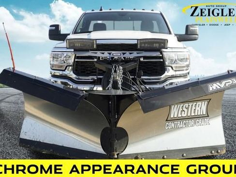 New 2024 RAM 2500 Tradesman w/ Chrome Appearance Group image 5