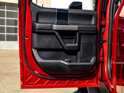 Used 2021 Ford F250 Platinum w/ FX4 Off-Road Package image 38