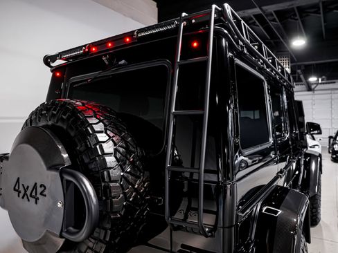 Used 2017 Mercedes-Benz G 550 Squared image 40