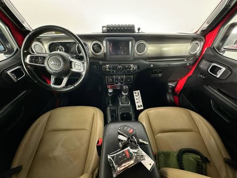 Used 2019 Jeep Wrangler Unlimited Rubicon AWD/4WD image 10