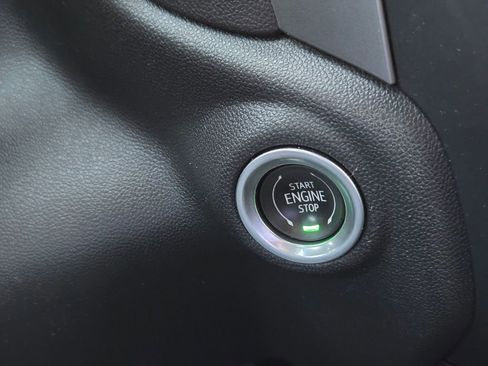 Used 2022 Chevrolet Silverado 1500 Custom Trail Boss image 21