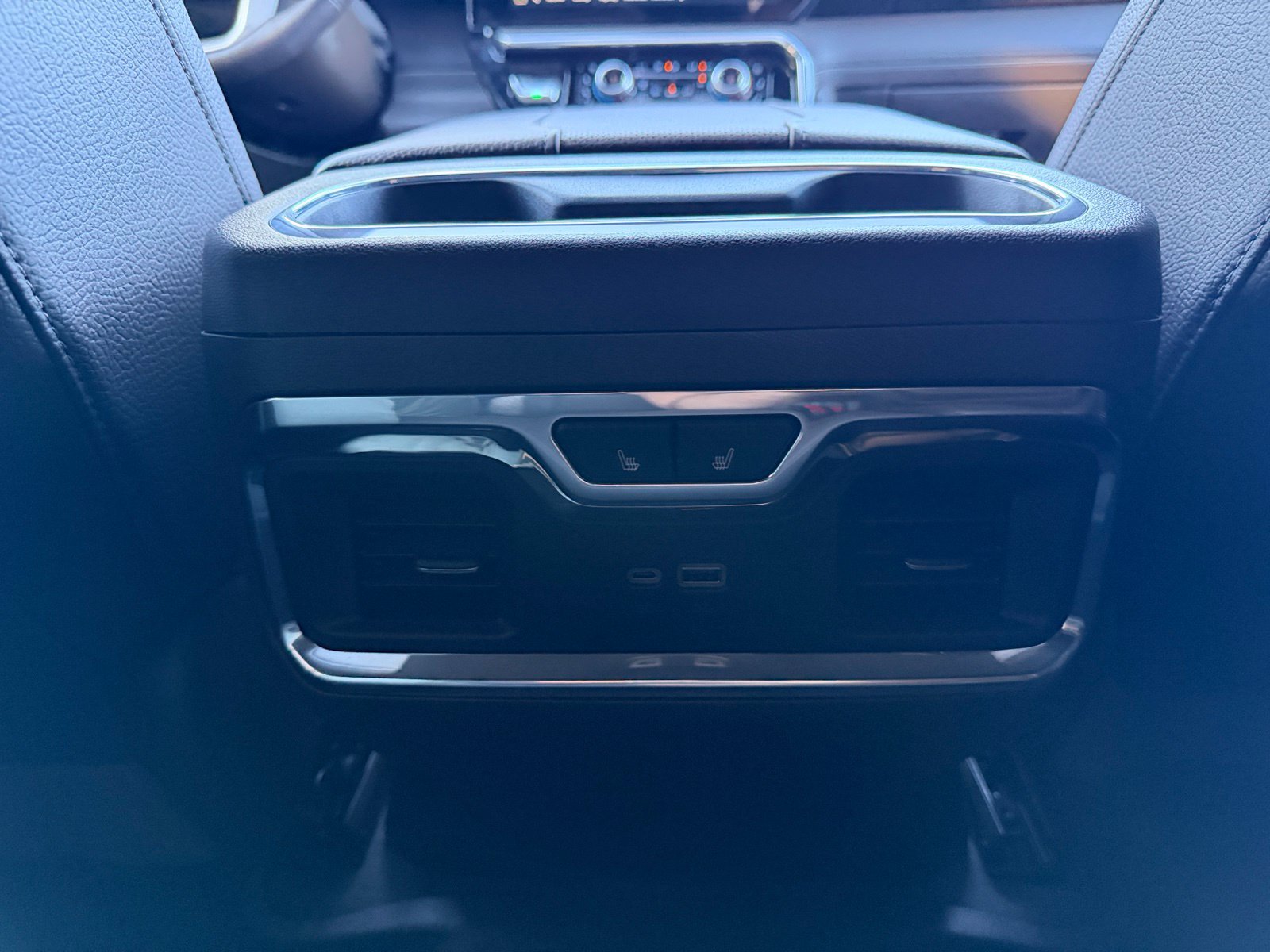 Used 2025 GMC Sierra 1500 Denali AWD/4WD image 28