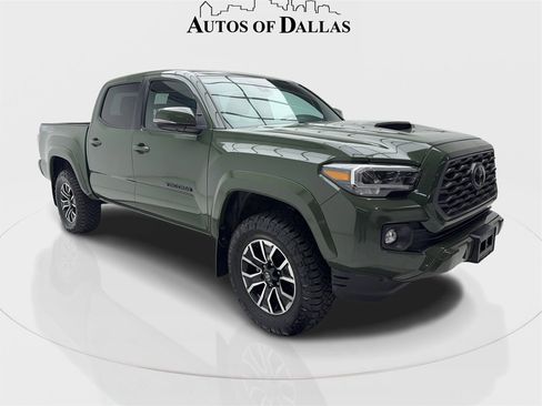 Used 2021 Toyota Tacoma TRD Sport image 2