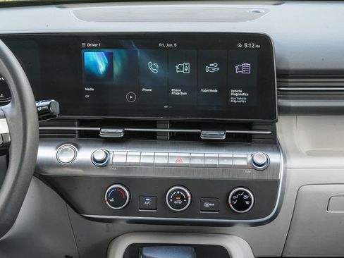 Used 2024 Hyundai Kona SE AWD/4WD image 13