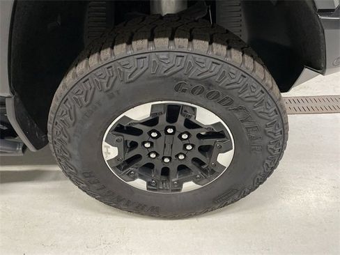 New 2025 GMC Hummer EV 3X w/ Extreme Off-Road Package image 14