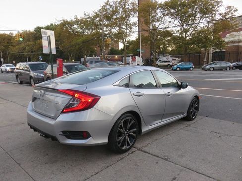 Used 2019 Honda Civic Sport image 3