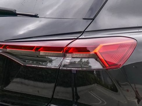 Used 2023 Audi Q4 e-tron Premium Plus w/ Premium Plus image 12