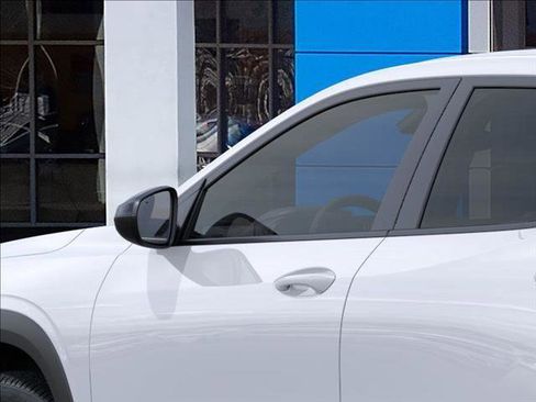 New 2026 Chevrolet Trax RS w/ Sunroof Package image 12