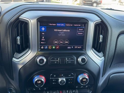 Used 2019 GMC Sierra 1500 SLT RWD image 23