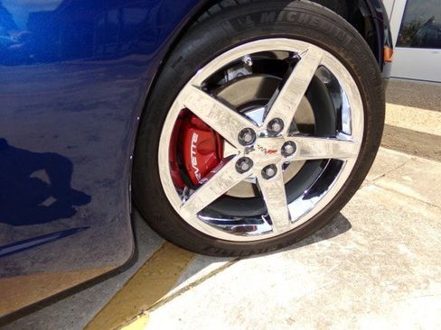 Used 2007 Chevrolet Corvette Coupe RWD image 24