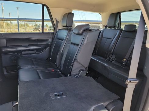 Used 2024 Ford Expedition XLT image 8