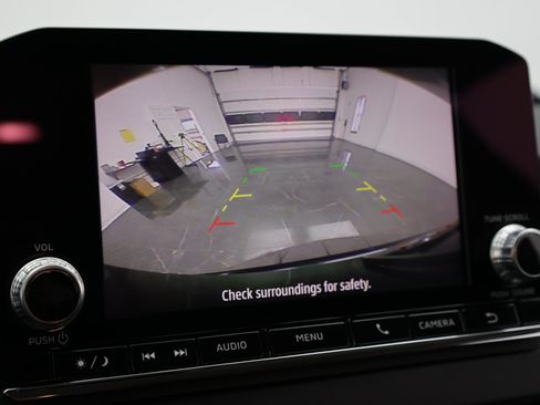 Used 2024 Mitsubishi Outlander ES FWD image 26