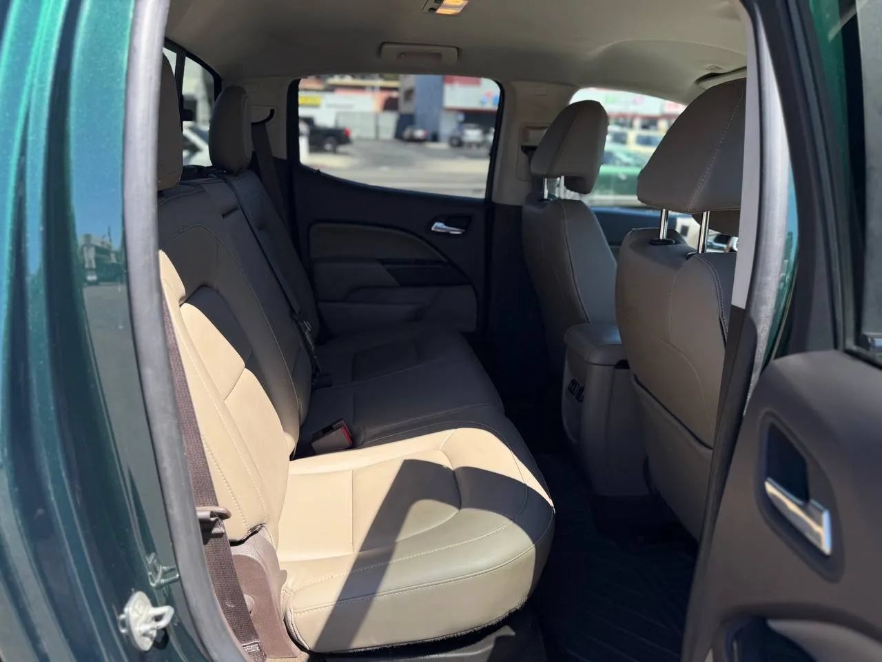 Used 2016 GMC Canyon SLT w/ LPO, Gearon Bar Package RWD image 28