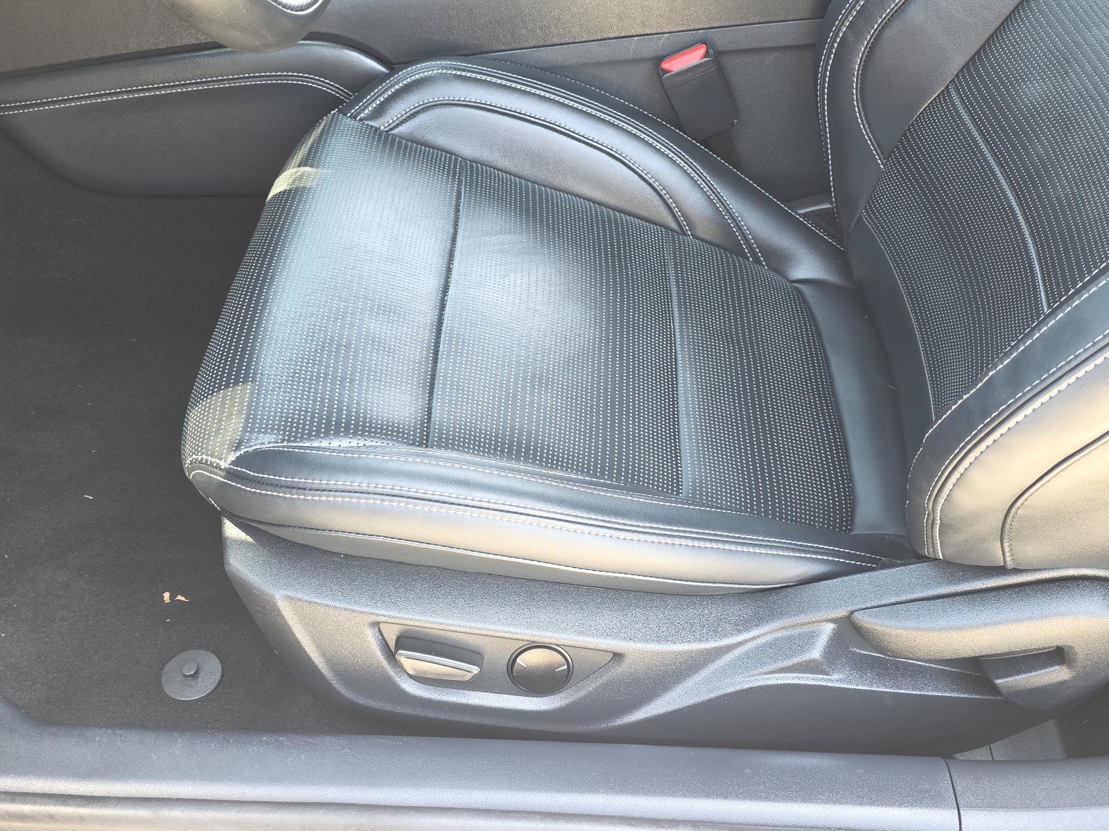 Used 2024 Ford Mustang GT Premium RWD image 11