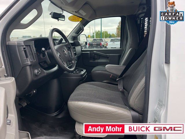 Used 2025 GMC Savana 2500 w/ Driver Convenience Package RWD image 21