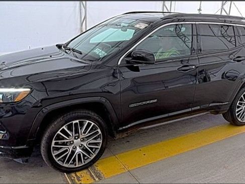 Used 2023 Jeep Compass Limited w/ Elite Group AWD/4WD image 1