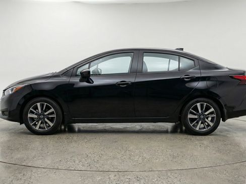 Used 2025 Nissan Versa SV FWD image 5