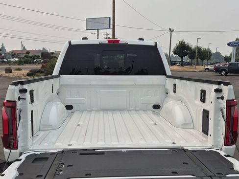 Used 2025 Ford F150 Platinum AWD/4WD image 27