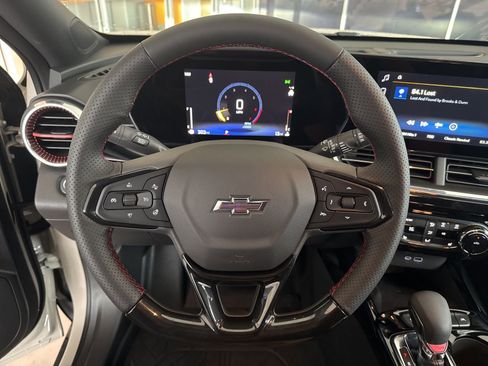 New 2026 Chevrolet Trax RS w/ Sunroof Package image 19