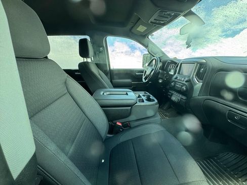 Used 2023 Chevrolet Silverado 2500 LT w/ Gooseneck/5TH Wheel Package AWD/4WD image 4