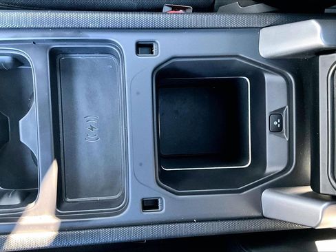 Used 2023 Land Rover Defender 110 Carpathian Edition image 33