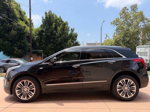 Used 2017 Cadillac XT5 Premium Luxury w/ Driver Assist Package FWD image 16