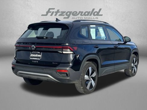 Used 2025 Volkswagen Taos S image 7