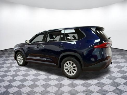 Used 2024 Toyota Grand Highlander Limited image 3