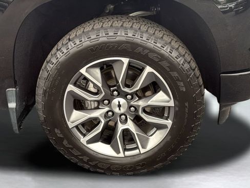 Used 2024 Chevrolet Silverado 1500 RST w/ LPO, Dark Essentials Package AWD/4WD image 25