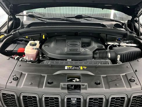 Used 2022 Jeep Grand Cherokee Trailhawk AWD/4WD image 29