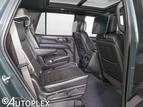 Used 2025 GMC Yukon AT4 Ultimate image 10