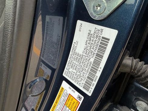 Certified 2024 Honda Accord EX image 22