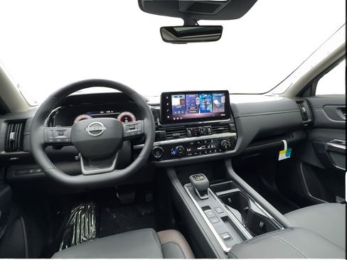 Used 2026 Nissan Pathfinder Platinum w/ Cargo Package FWD image 38
