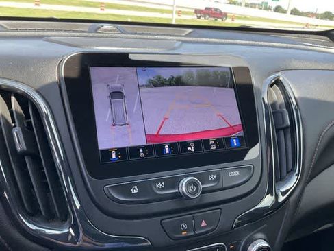 Used 2023 Chevrolet Equinox RS w/ RS Leather Package FWD image 21