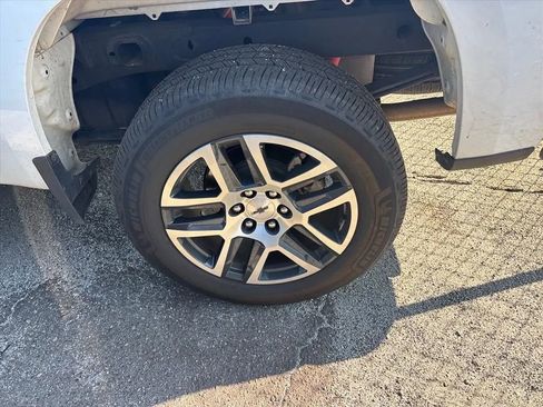 Used 2020 Chevrolet Silverado 1500 Custom Trail Boss AWD/4WD image 13