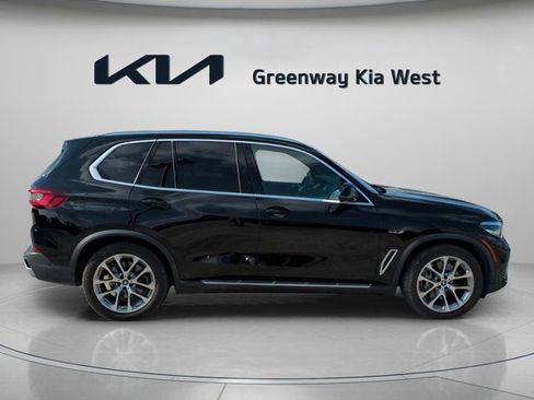 Used 2023 BMW X5 xDrive45e image 9