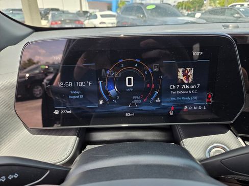 Used 2027 Chevrolet Equinox LT w/ Convenience Package II FWD image 31