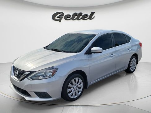Used 2017 Nissan Sentra S FWD image 1