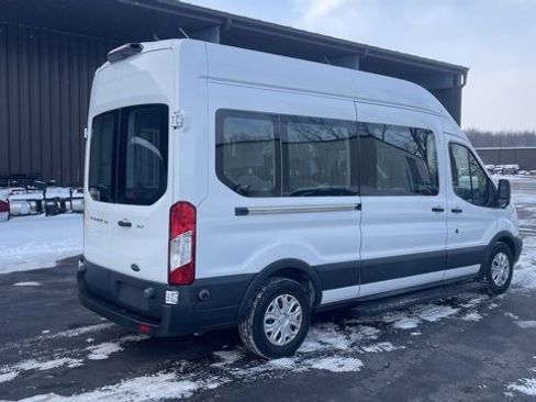 Used 2018 Ford Transit 350 XLT image 6